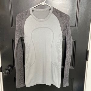 Lulu lemon Womens Size 4